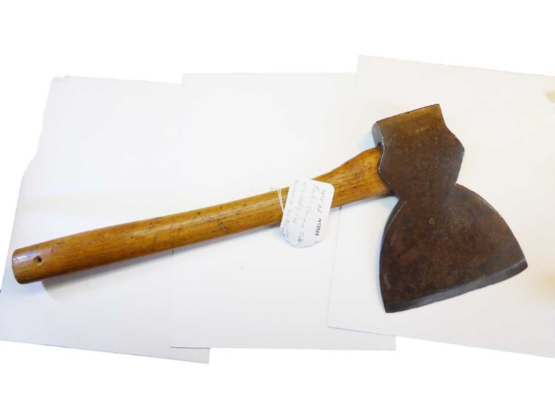 curved double sided axe