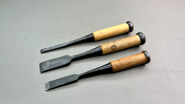 Japanese Chisels In 7/8" - 5/8" And 3/8" In Good Condition 