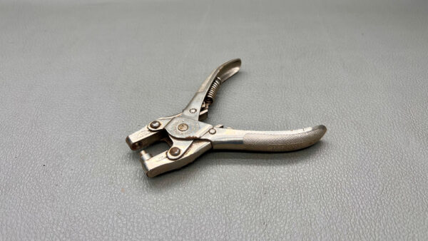 Hawkes & Jackson Eyelet Pliers In Good Condition 3/16" Eyelet